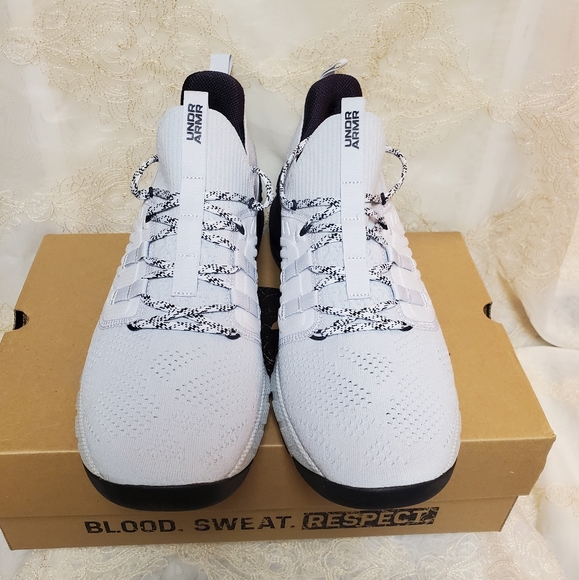 UA Project Rock 3 CNY Trainers - Picture 5 of 12